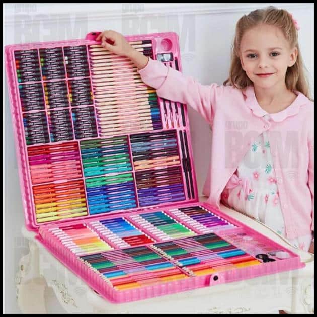 Estojo Maleta Pintura Infantil Lápis Cores Giz Canetinhas e Diversos Tamanhos Desenhos Para Colorir