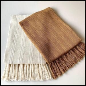 Kit Com 2 Mantas Pra Sofá Cru E Caramelo luxo Protetora/Decorativa 1.20X1.80M 100% Algodão Tear Mineiro