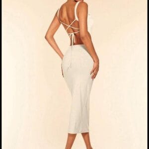 SHEIN BAE Sólido Com Renda Sem Costas Vestido Cami