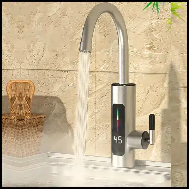 Torneira Elétrica (110V) OU (220V) Para Cozinha Banheiro Com Visor de Temperatura Regulagem e Giratória 360°