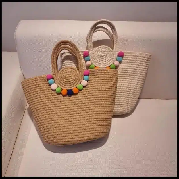 Bolsa de Praia com Bolinhas feminina Bolsa De Praia e Passeio De Alça De Mão e Fecho De Zíper Com Pompom