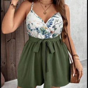 SHEIN Holidaya Macacão Sem Mangas Estampado com Flores e Cinto, Tamanhos Grandes
