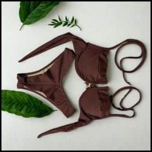 Biquíni Meia Taça Retro com bojo , calcinha asa delta com fivela estrela