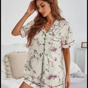 Serenescape Conjunto de Pijama com Estampa Floral, Bolso Remendado e Piping Contrastante, Temporada de Férias