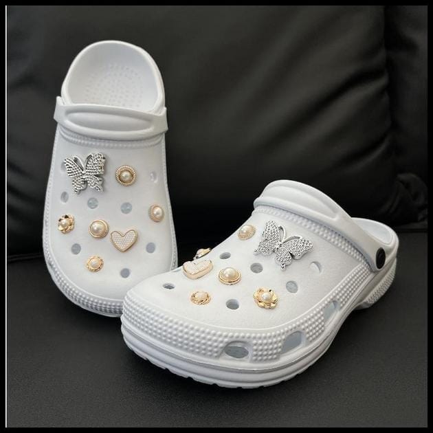 Babuche Feminina Luxo em EVA Sandália com Enfeites Personalizados Ortopédica Enfermagem