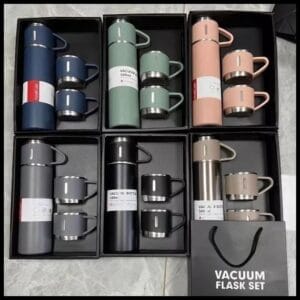caneca Kit Garrafa Térmica Vacuum Bottle Inox 500ml + 3 Xícaras Bebidas Fria ou Quente