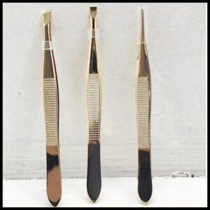 Kit 3 Pinças Profissionais em Aço Inoxidável Para Sobrancelha. Para remoção de pelos da sobrancelha