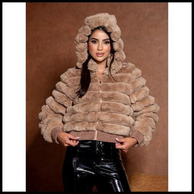 Jaqueta de Pelucia Feminina Teddy Bomber | Estilosa e confortável