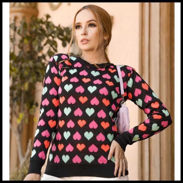 Blusa de frio inverno multicolorida estampa de coracoes